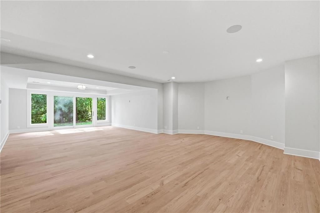 100 Dunhill Court — photo 44