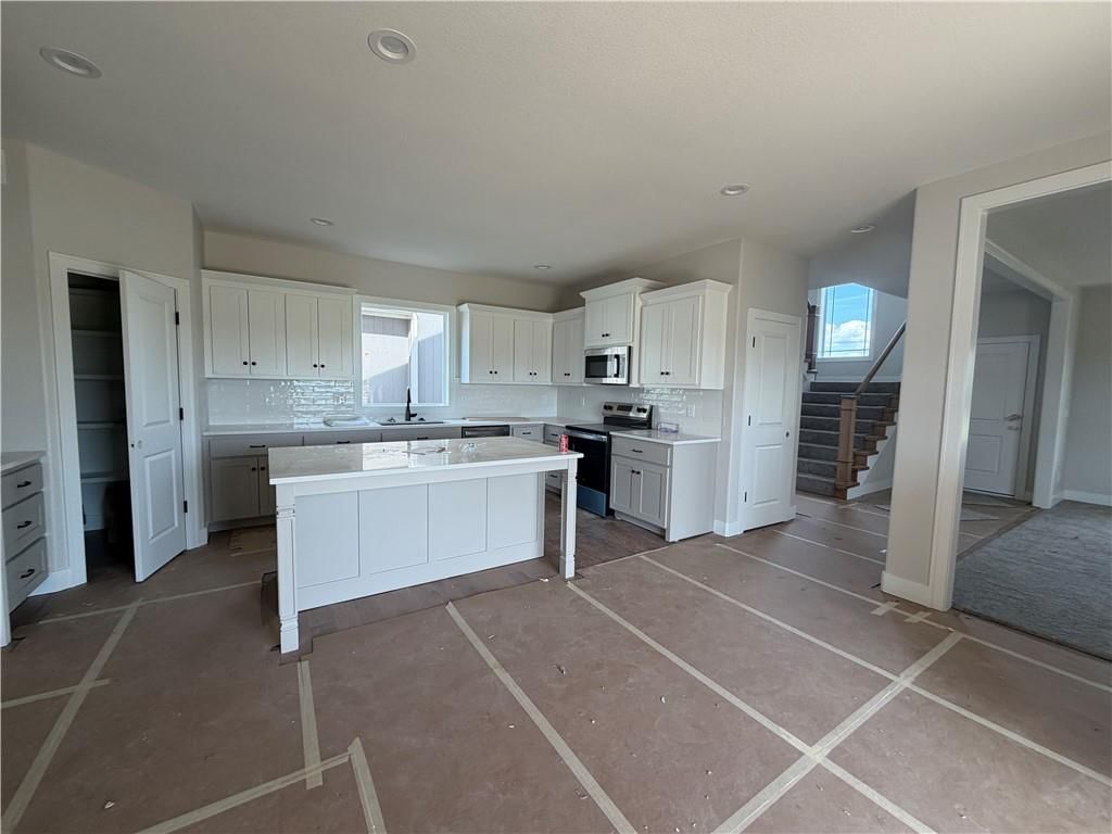 16906 W 164th Terrace — photo 9