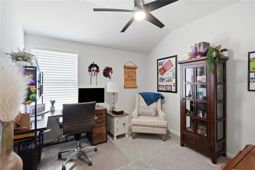 716 Bentley Drive — photo 16