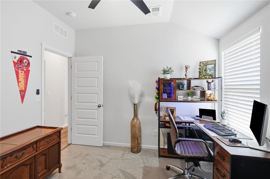 716 Bentley Drive — photo 17
