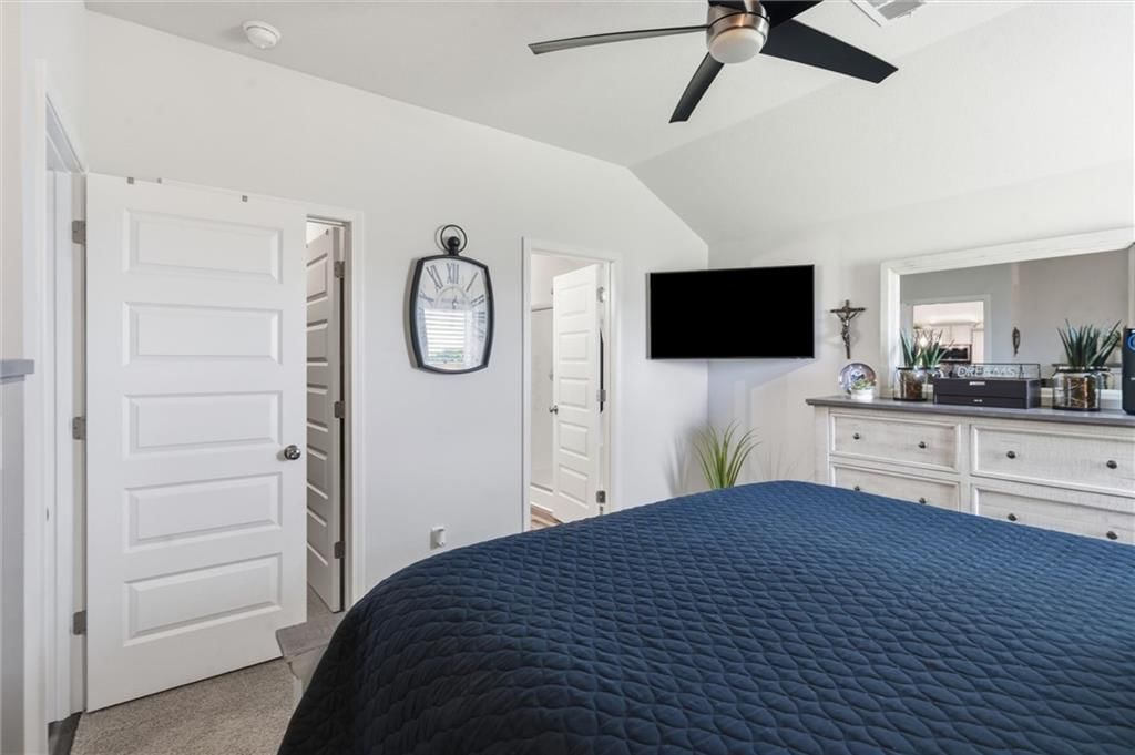 716 Bentley Drive — photo 19