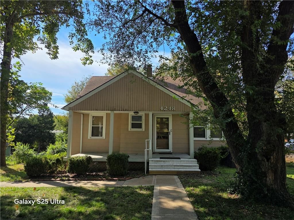 4248 NE Kelsey Road, Kansas City, MO