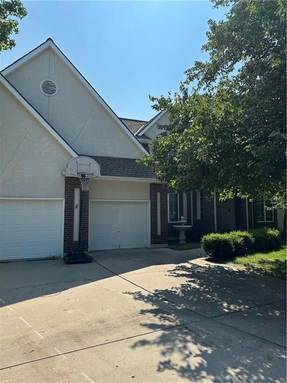 22918 NW Ashford Court — photo 1