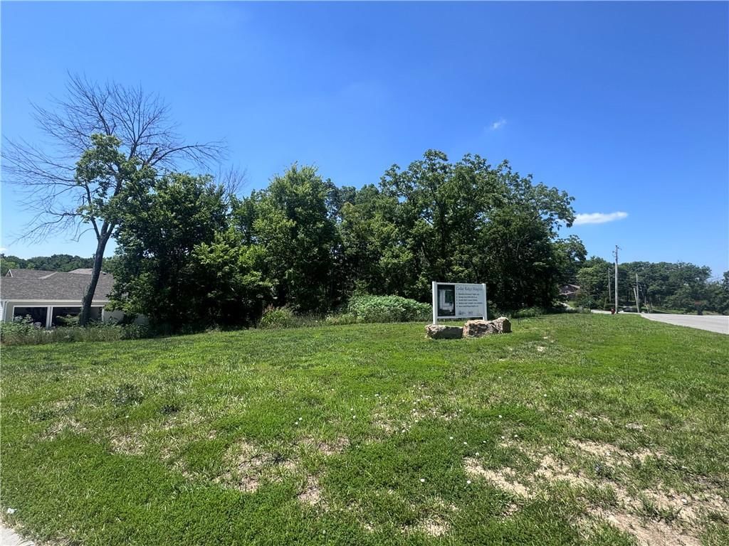 1500 SW Stonewall Drive — photo 1