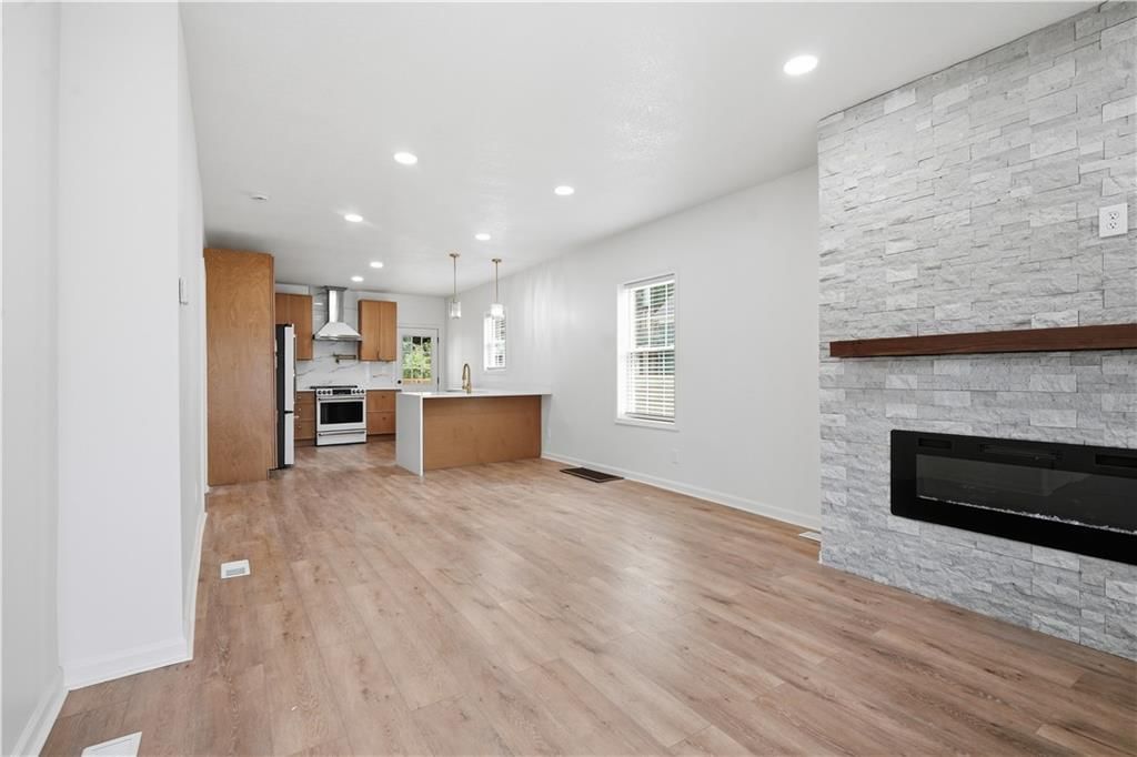 4529 Wyoming Street — photo 5