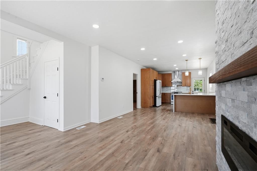 4529 Wyoming Street — photo 6