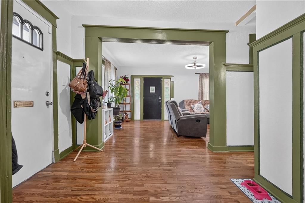 2514 East 42nd Street — photo 8