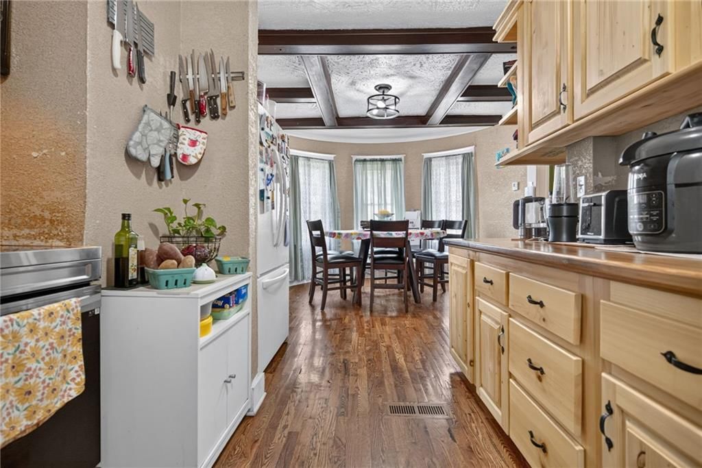 2514 East 42nd Street — photo 13