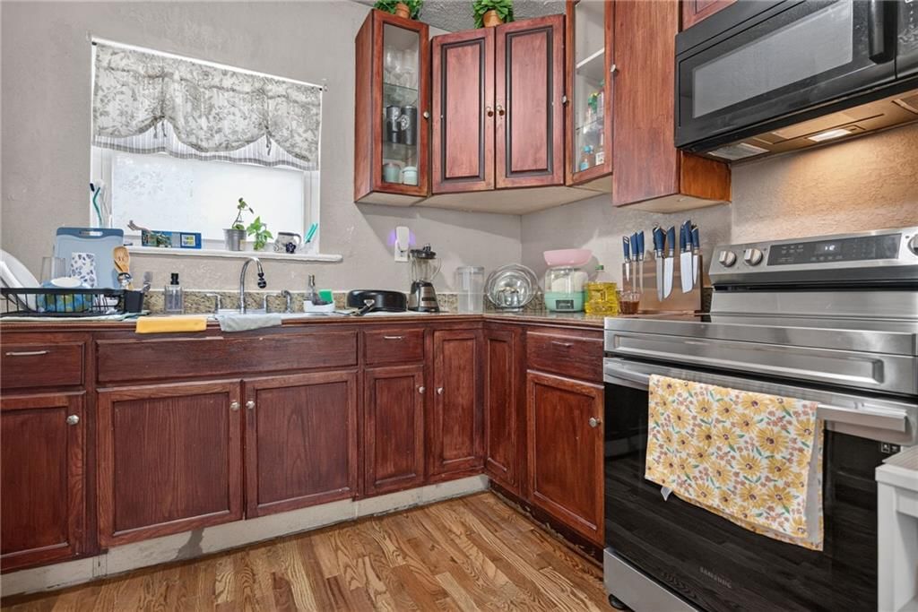 2514 East 42nd Street — photo 18