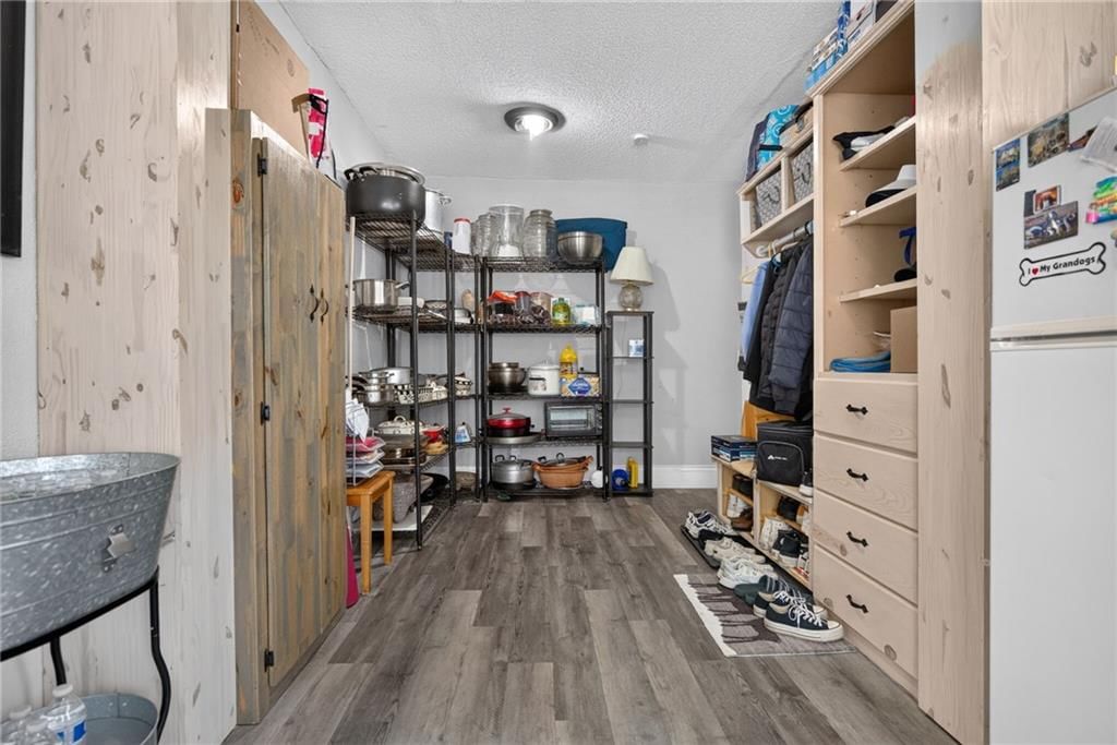 2514 East 42nd Street — photo 19