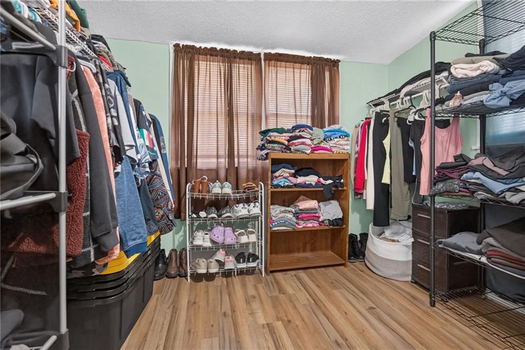 2514 East 42nd Street — photo 24