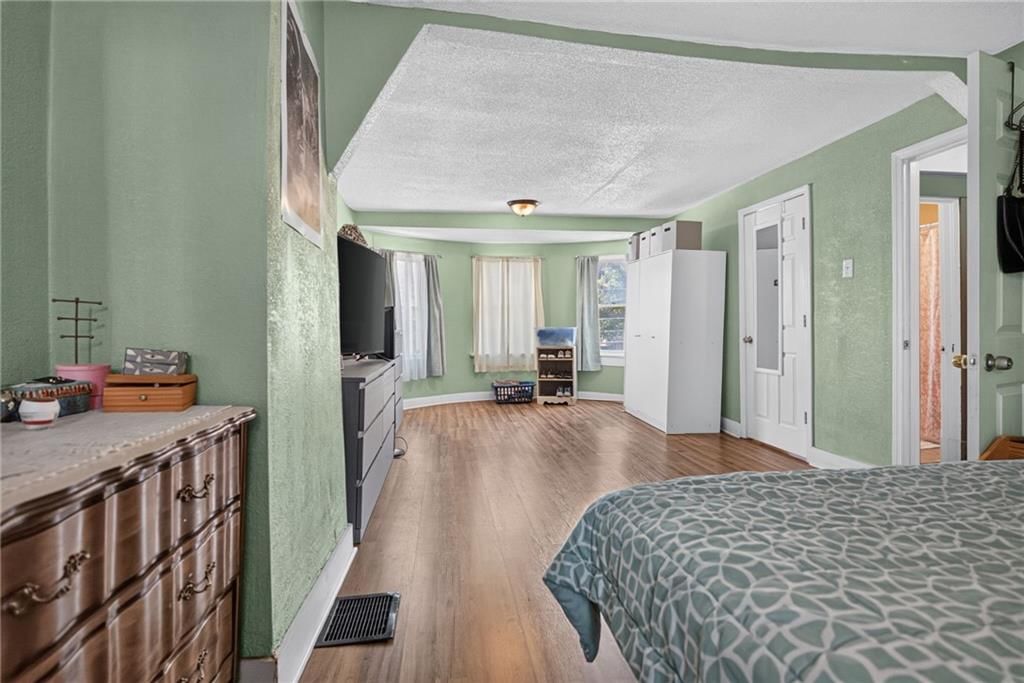 2514 East 42nd Street — photo 26