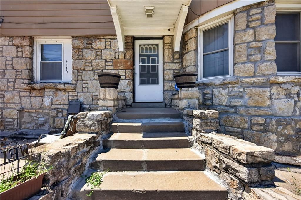 2514 East 42nd Street — photo 29