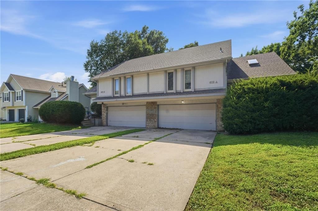 612 SE Kristi Lane — photo 3