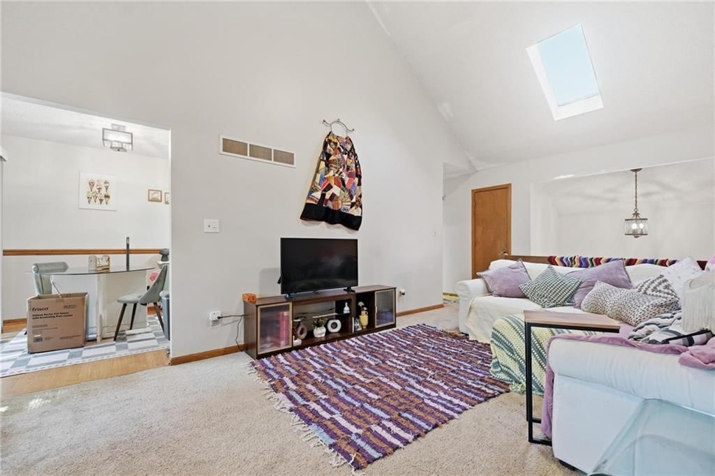 612 SE Kristi Lane — photo 6