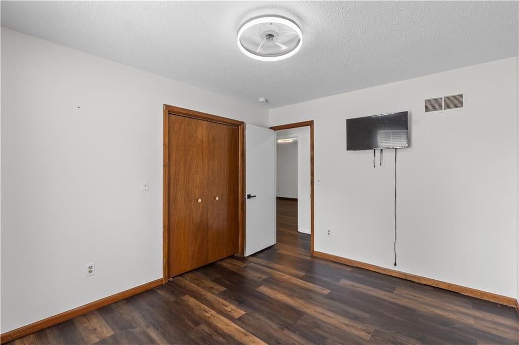 404 Oakwood Street — photo 11