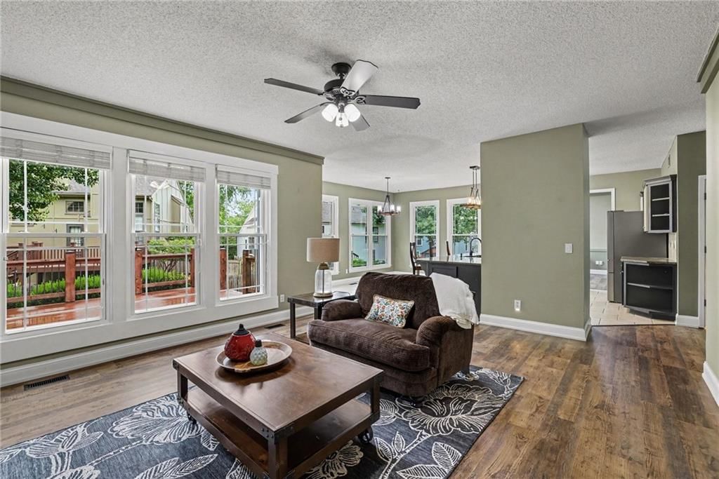 15231 Hemlock Street — photo 4