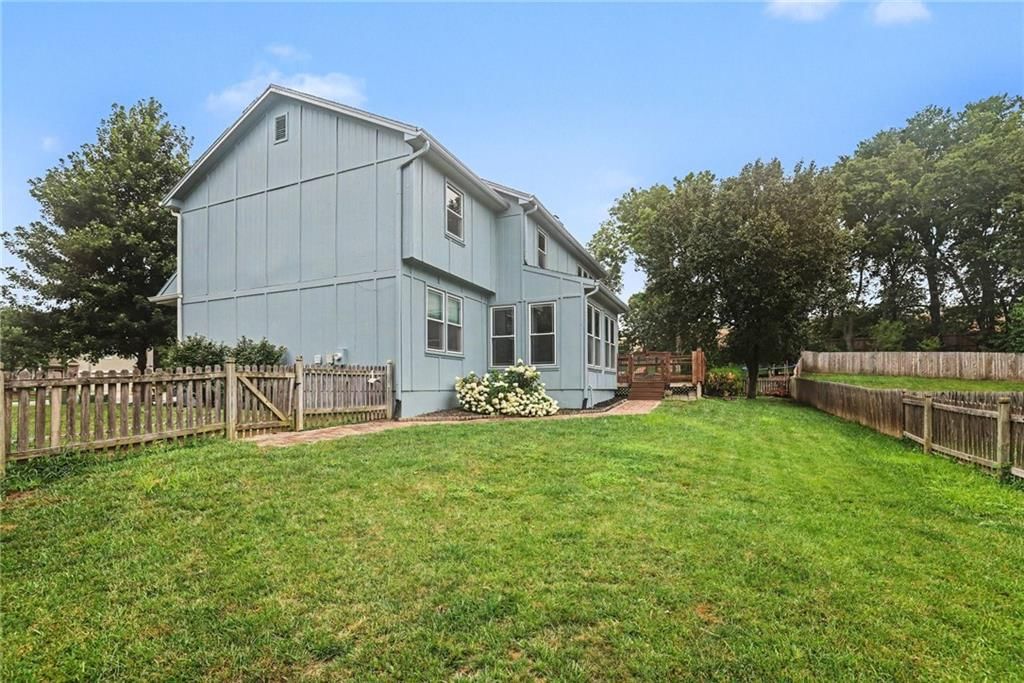 15231 Hemlock Street — photo 24