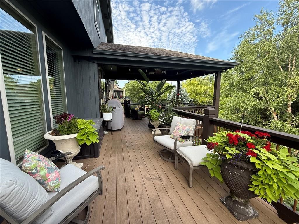 1708 NE Woodland Shores Lane — photo 38
