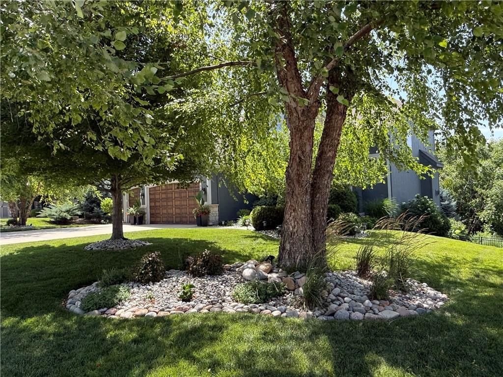1708 NE Woodland Shores Lane — photo 48