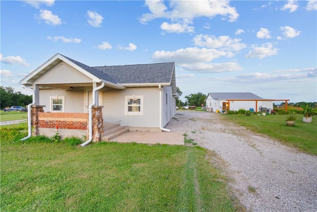 1448 CR 5160, Coffeyville, KS