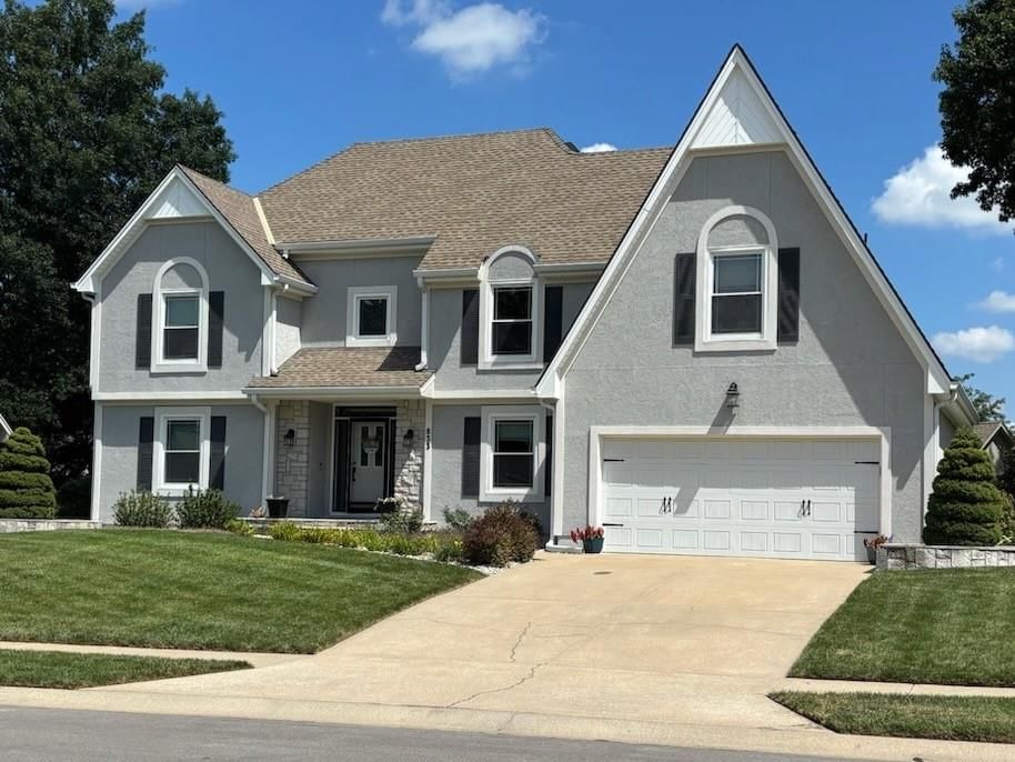 833 NW High Point Drive — photo 1