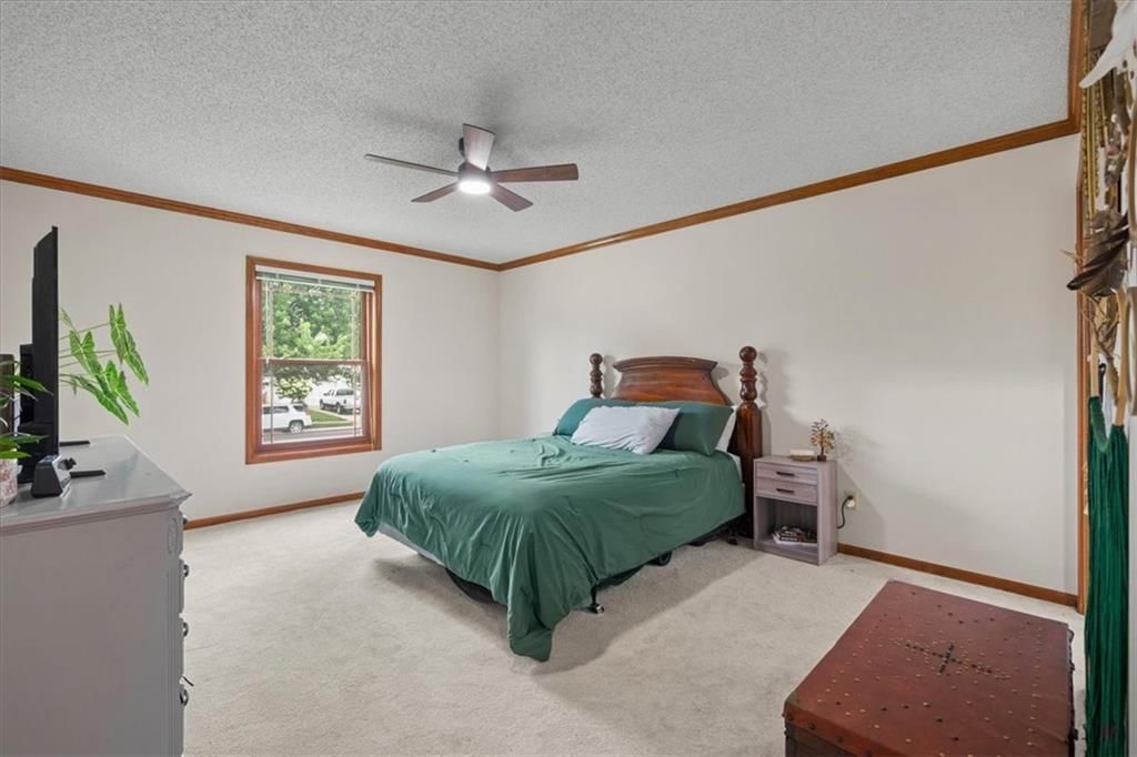 833 NW High Point Drive — photo 17