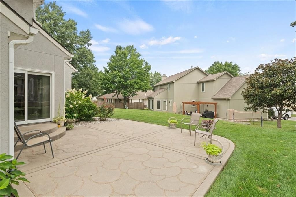 833 NW High Point Drive — photo 33