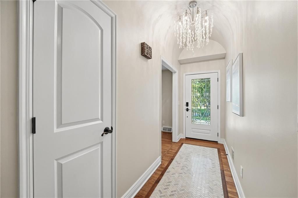 9012 Cherokee Lane — photo 4
