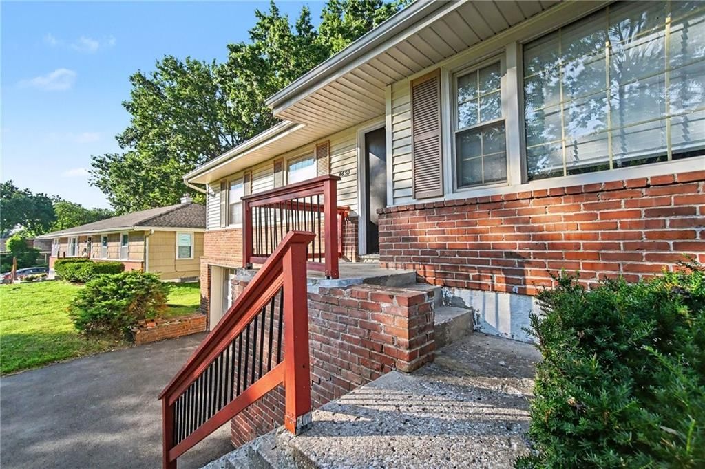 4630 NE Gladstone Avenue — photo 14