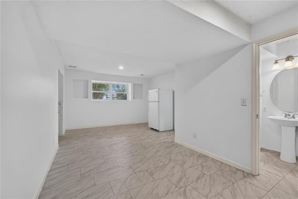 15821 W 152ND Terrace — photo 18