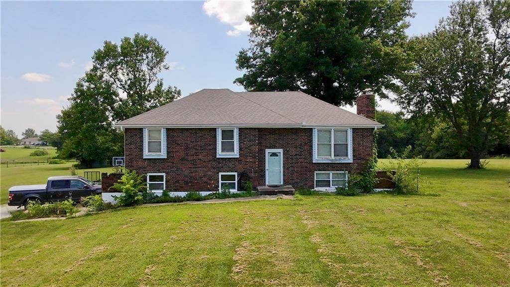 18741 Park Lane Circle — photo 1