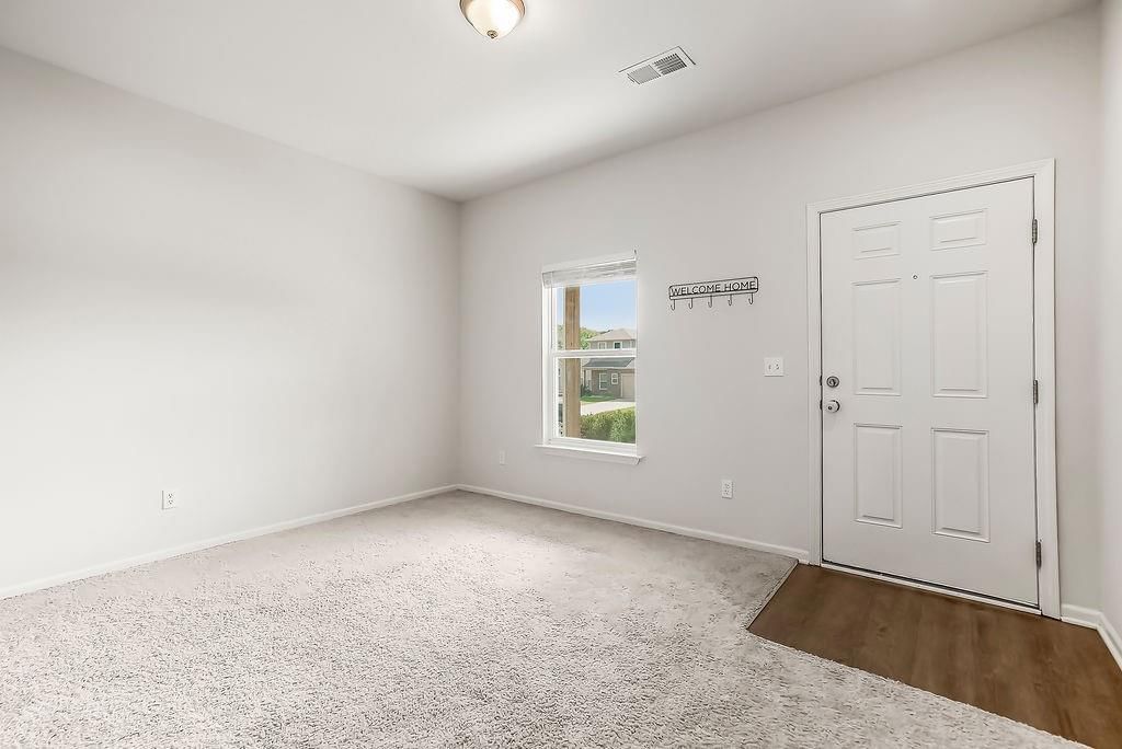 707 Roseberry Drive — photo 5