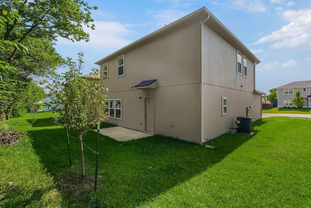 707 Roseberry Drive — photo 34