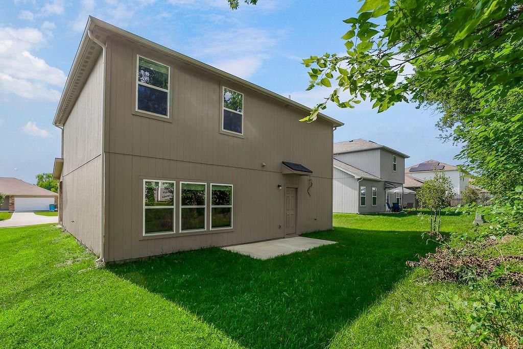 707 Roseberry Drive — photo 36