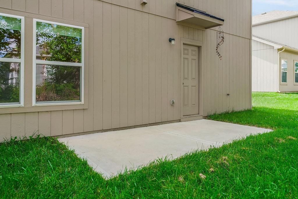 707 Roseberry Drive — photo 37
