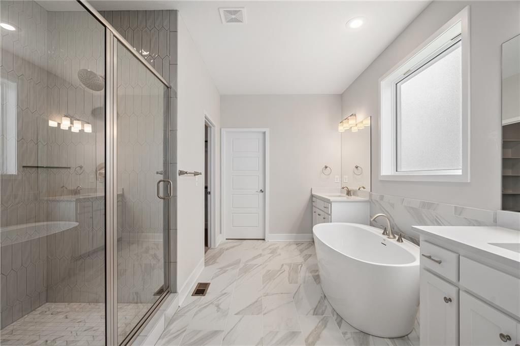 6925 NE 102nd Street — photo 11
