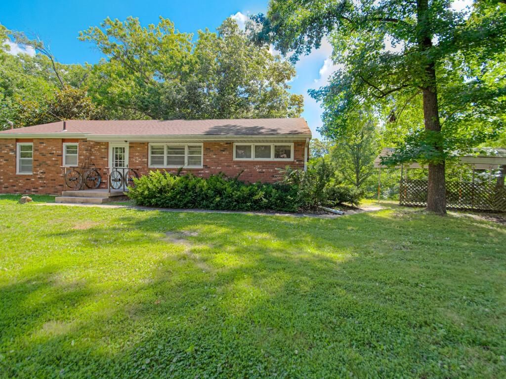 2113 N Liberty Street — photo 49