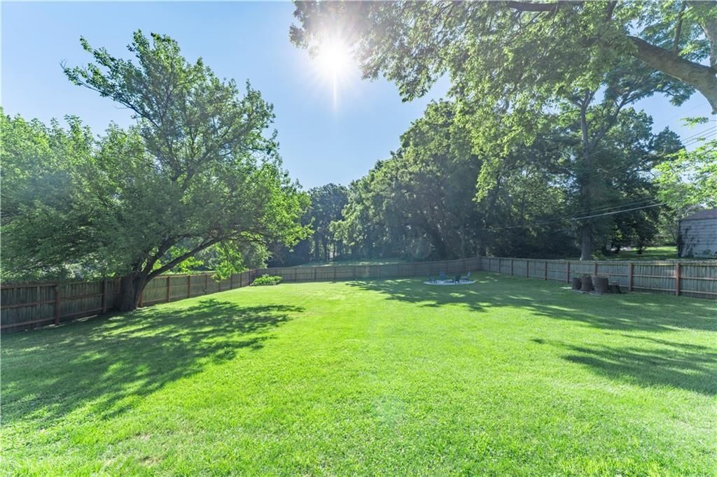 5649 Perry Lane — photo 23