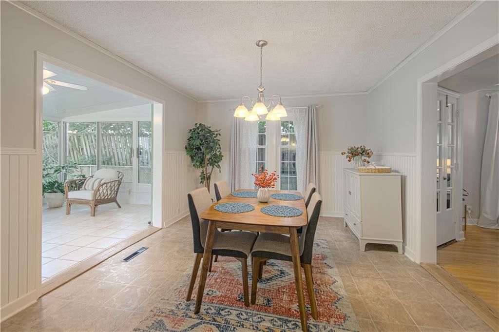 8751 Sleepy Hollow Road — photo 11