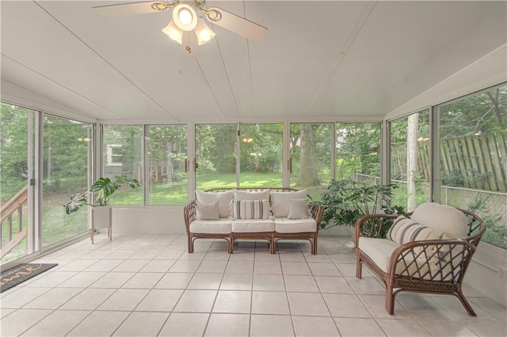 8751 Sleepy Hollow Road — photo 12
