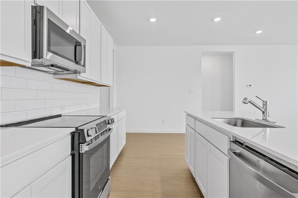 21360 W Cleveland Street — photo 11