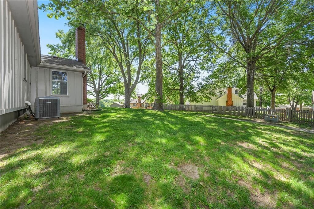 213 Juniper Street — photo 2