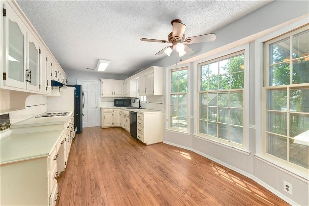 213 Juniper Street — photo 10