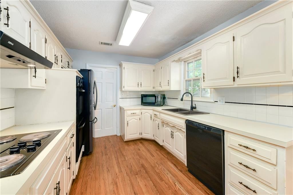 213 Juniper Street — photo 12