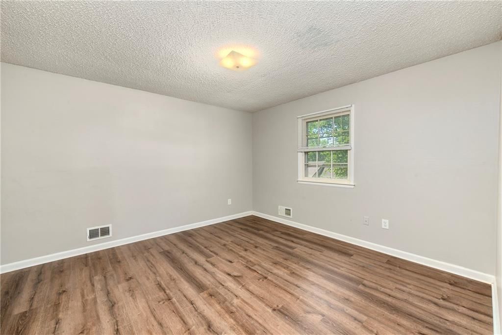 213 Juniper Street — photo 25