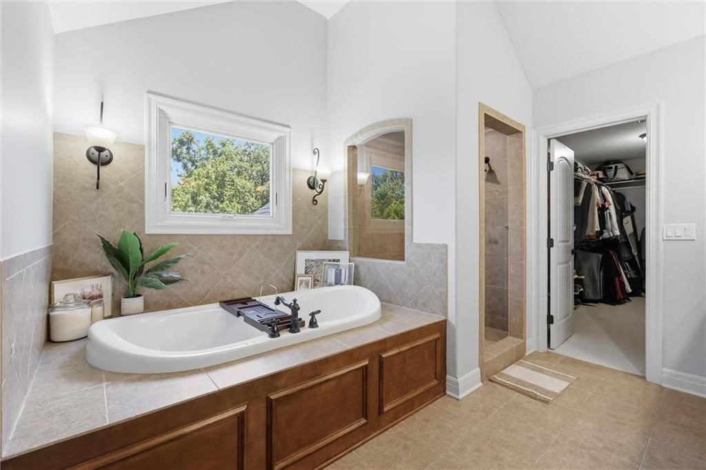 7821 N Kirkwood Avenue — photo 37