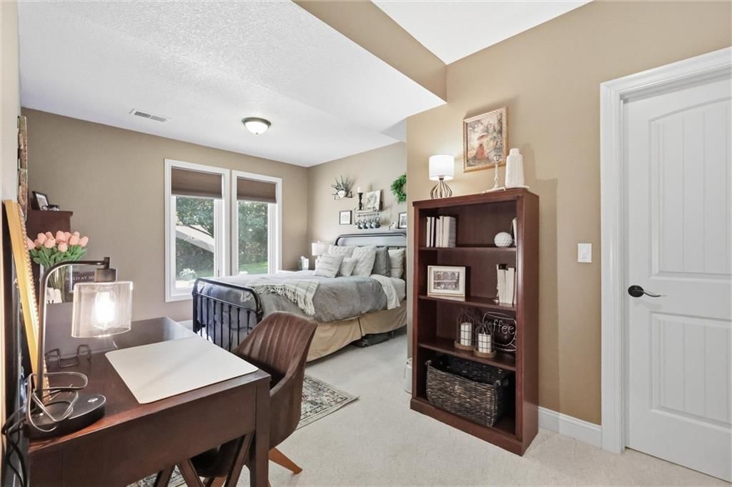 7821 N Kirkwood Avenue — photo 56