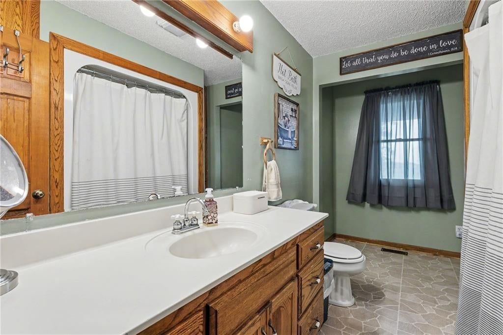 22125 Oil Well Road — photo 31