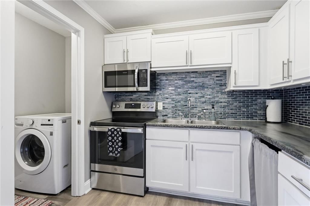 1825 Brook Street — photo 10
